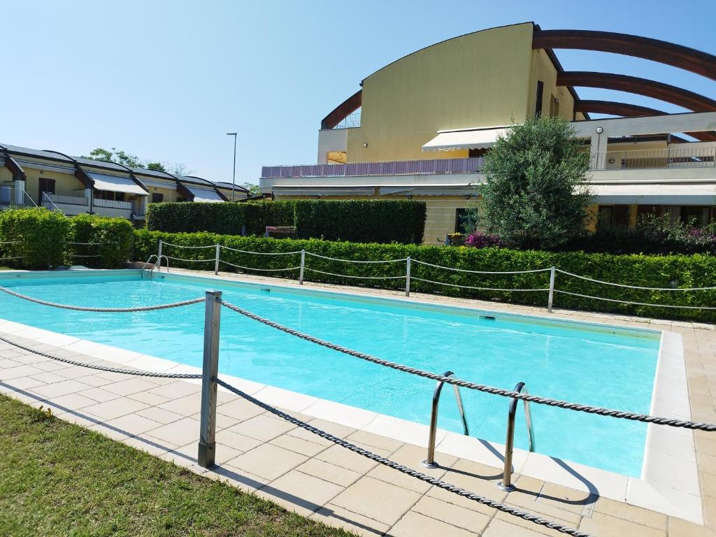 Appartamento L'Azalea - a due passi da Numana con grande terrazzo e piscina condominiale stagionale photo 2