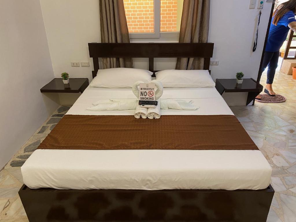 Papa Freds Beach Resort photo 1