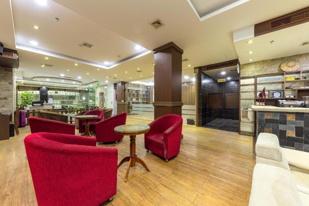 Dream Hotel - Số 2 ngõ 69 Tran Duy Hung- by Bay Luxury