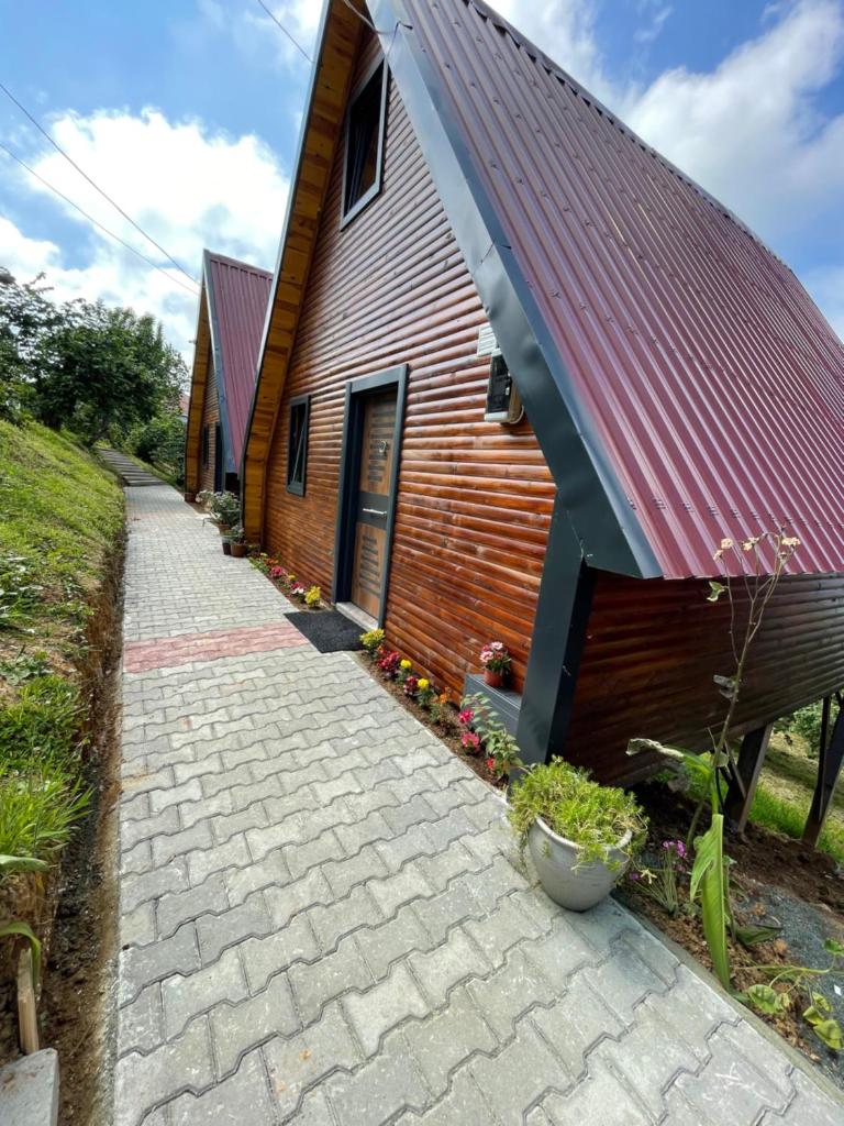 Kaşüstü Bungalov