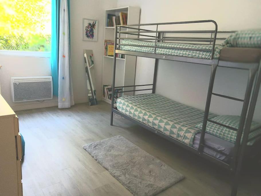Loft avec jardin au bord de l'eau au rdc d'une ancienne école photo 4