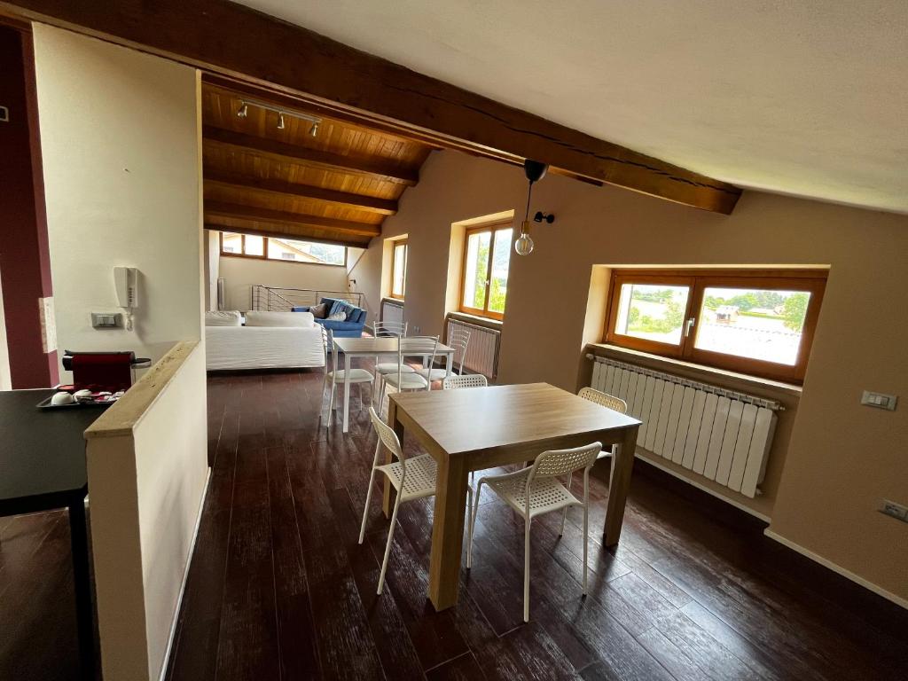 Camera privata nel loft di Lori photo 4