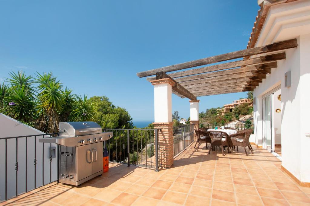 Villa la Colina with heated pool and jacuzzi photo 3