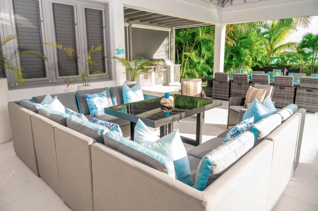 VIP The Beach House photo 2