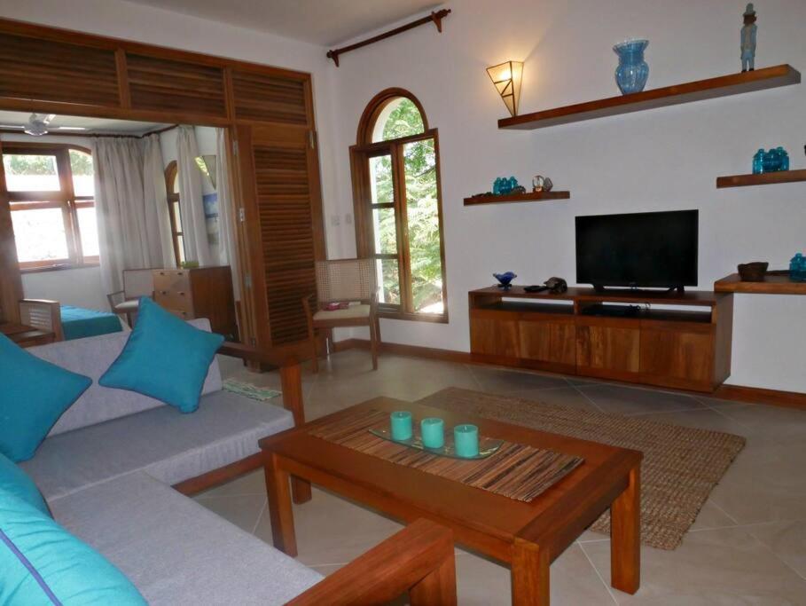 Apartment, pool, beach access nearby Simba A201 photo 1