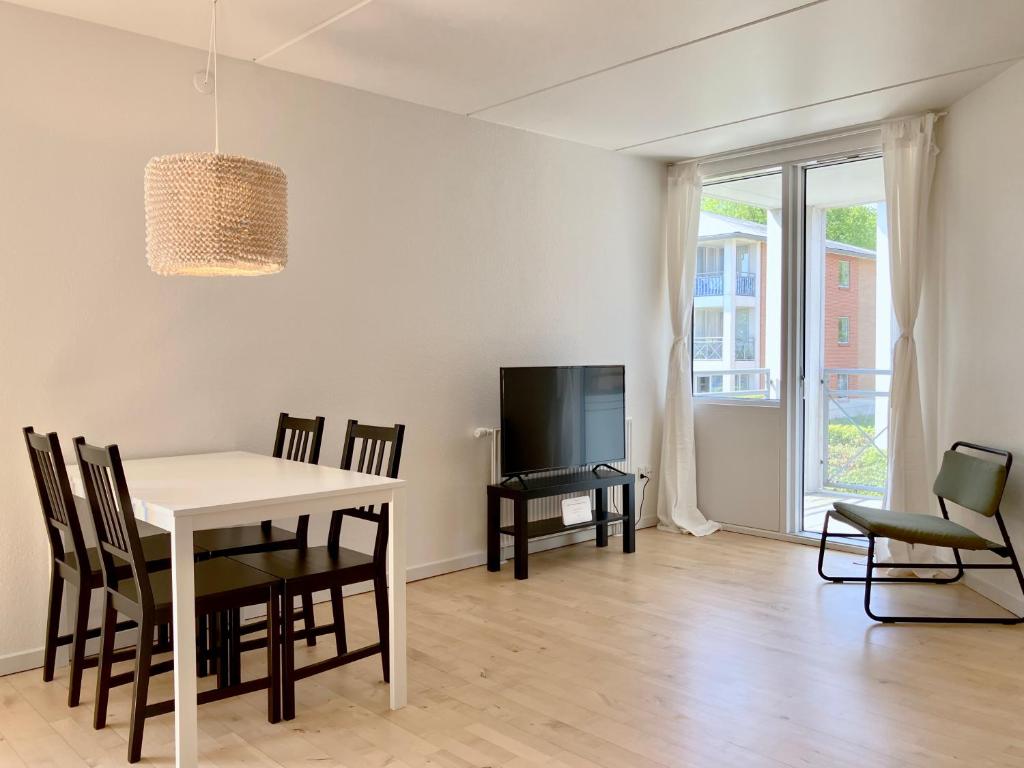 Newly Renovated Two Bedroom Apartment In City Center Of Herning photo 1
