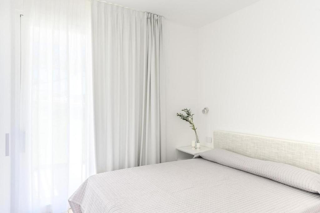 Stunning Capo Falcone Charming Apartments, 1 Bed Comfort Apt sleeps 4 Child photo 4
