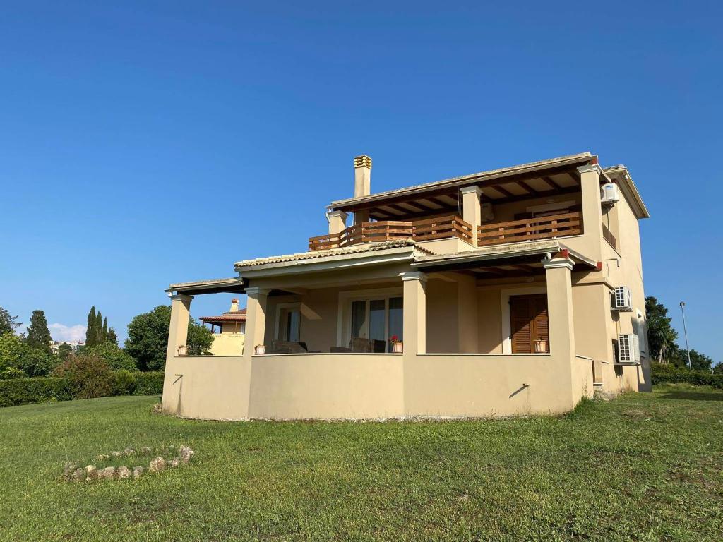 Villa Elena photo 1