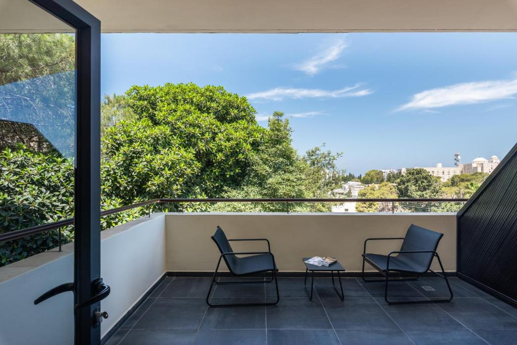 Carmel Suites by Olala Homes photo 1