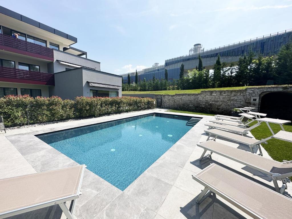 Residence Zangirolami - Luxury Garden and Balcony Apartments photo 3