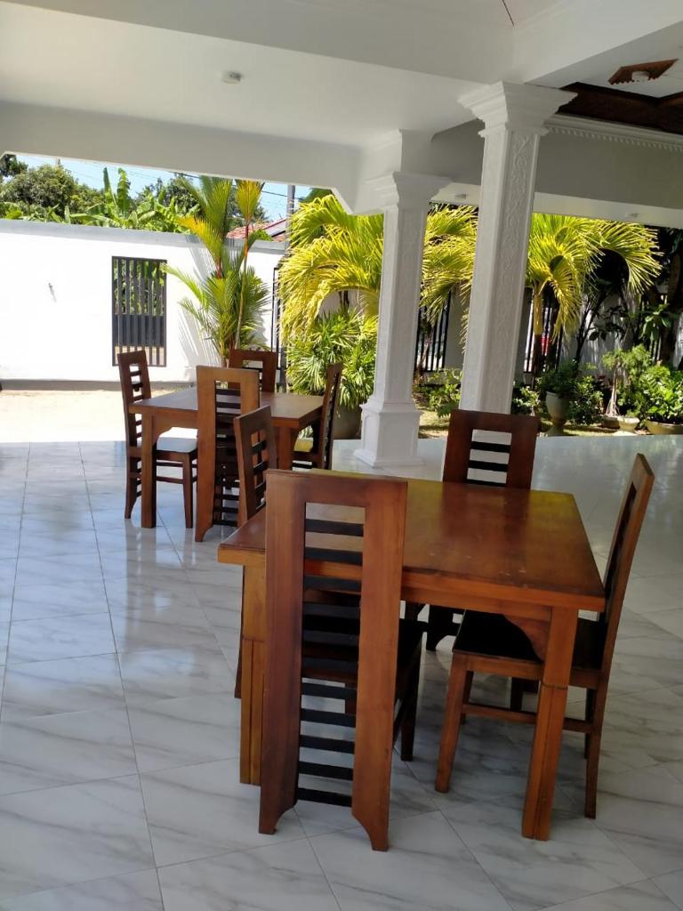 holidays hotel photo 2