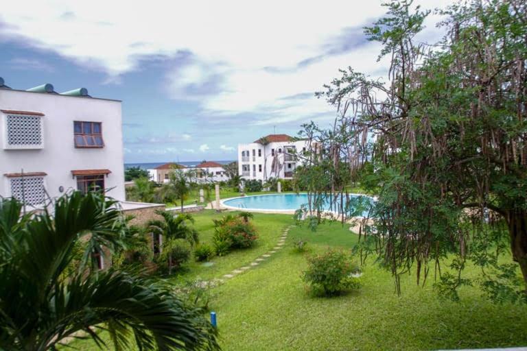 TULIA BEACH HOUSE, AT SULTAN PALACE photo 2