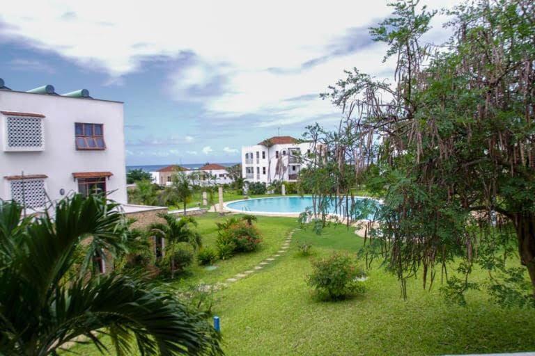 TULIA BEACH HOUSE, AT SULTAN PALACE photo 3