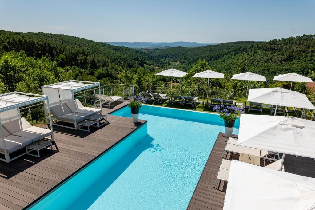 Domaine de Chalvêches Hôtel SPA 4* - Tap to explore photos