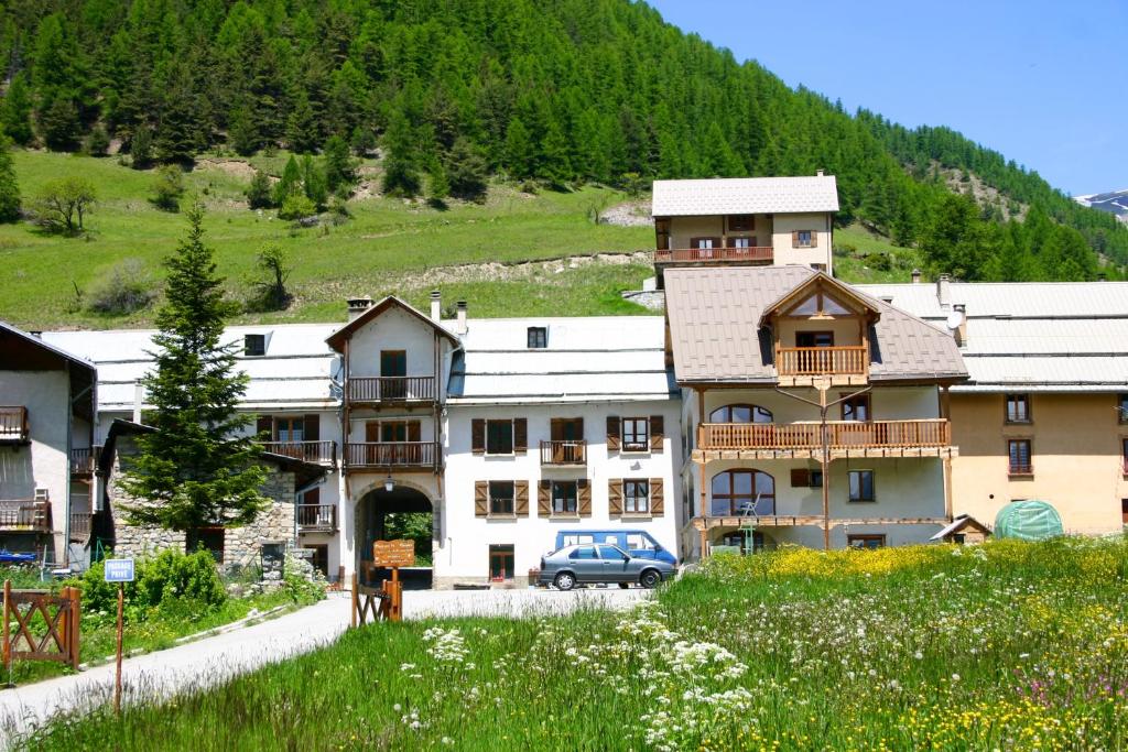 Appartement de 2 chambres avec balcon et wifi a Arvieux photo 4