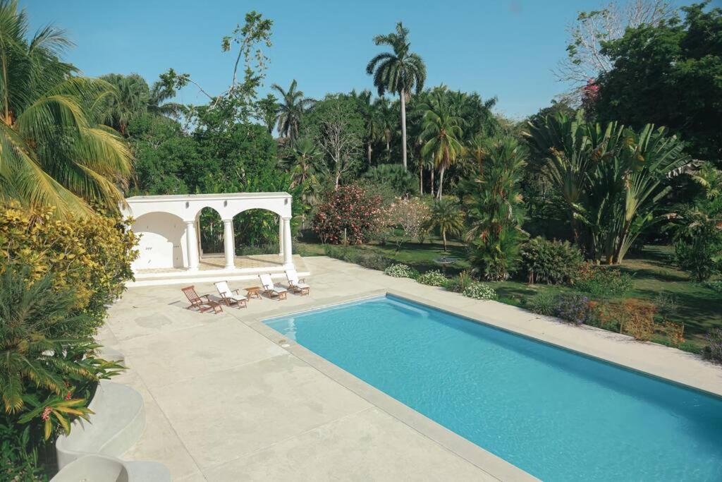 Casa Blanca Beachfront Paradise Garden photo 2