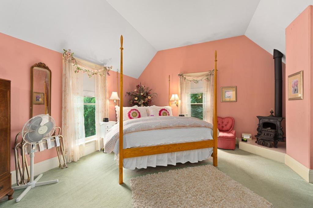 The Gables Wine Country Inn photo 1