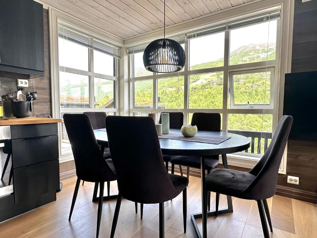 Lovise Mountain Apartment photo 2