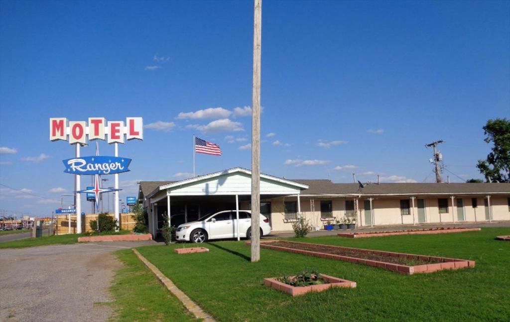 Ranger Motel photo 2