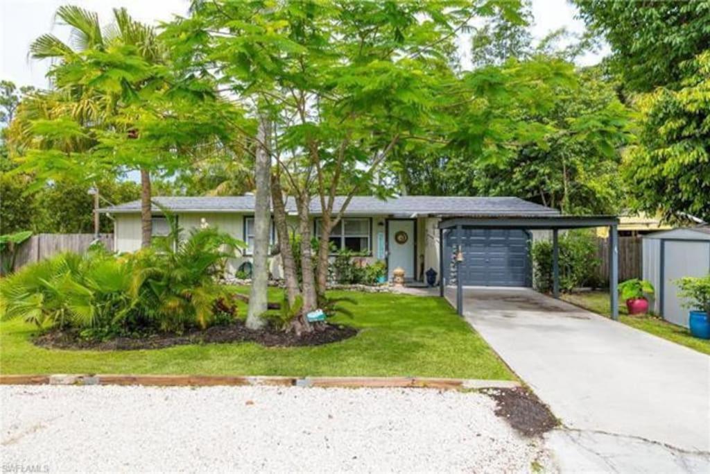 Botanical Garden and Beach 4-bedroom house image