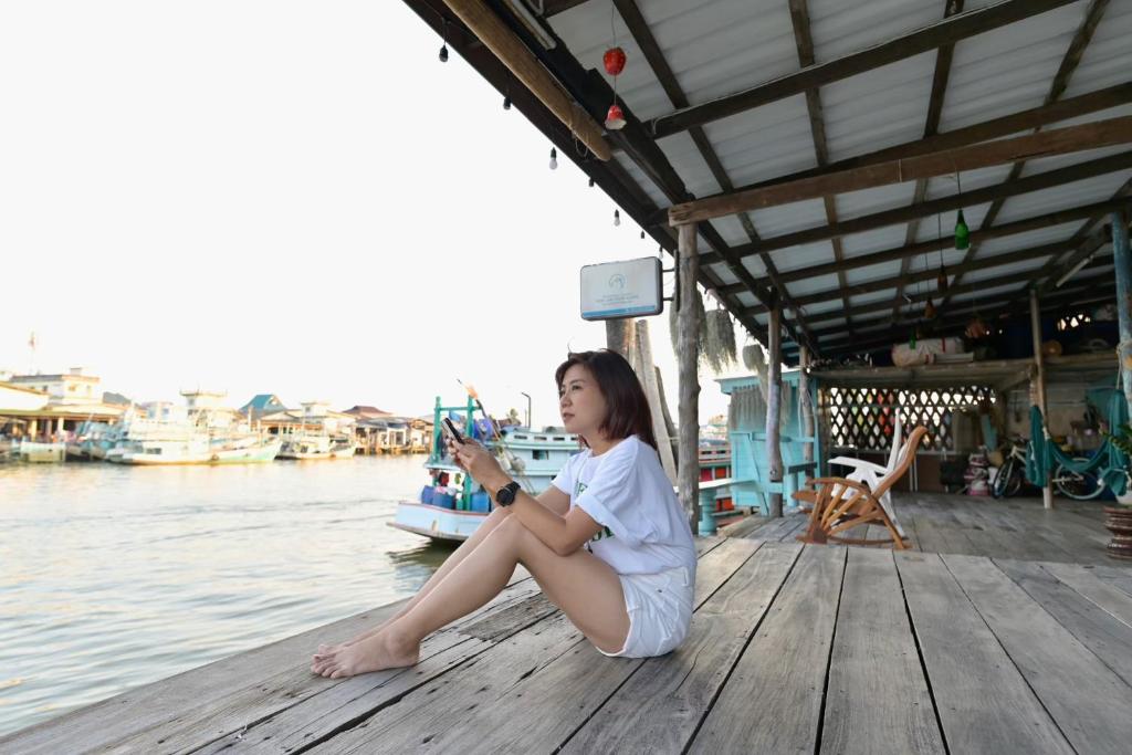 Rub Lom Chom Klong Homestay photo 4