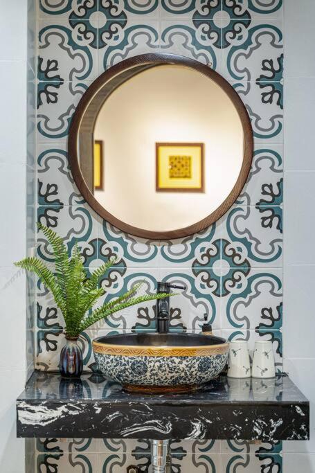 Homestay Hang Tre 5min to Bar street