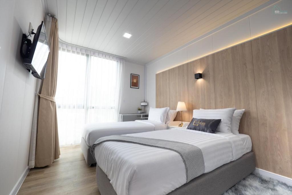 My Room By Sermsub photo 2