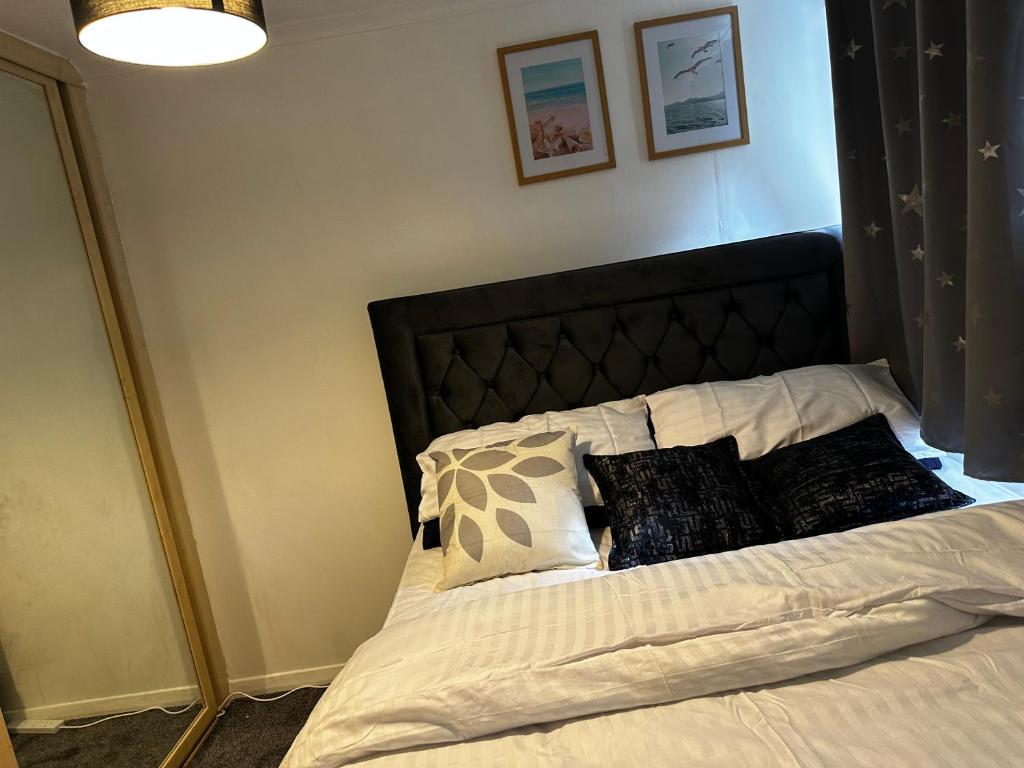 Lovely room in South London photo 2