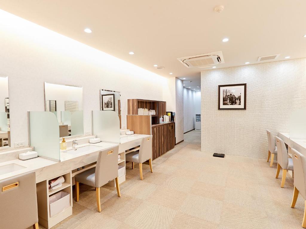 Grand Cabin Hotel Naha Oroku photo 3