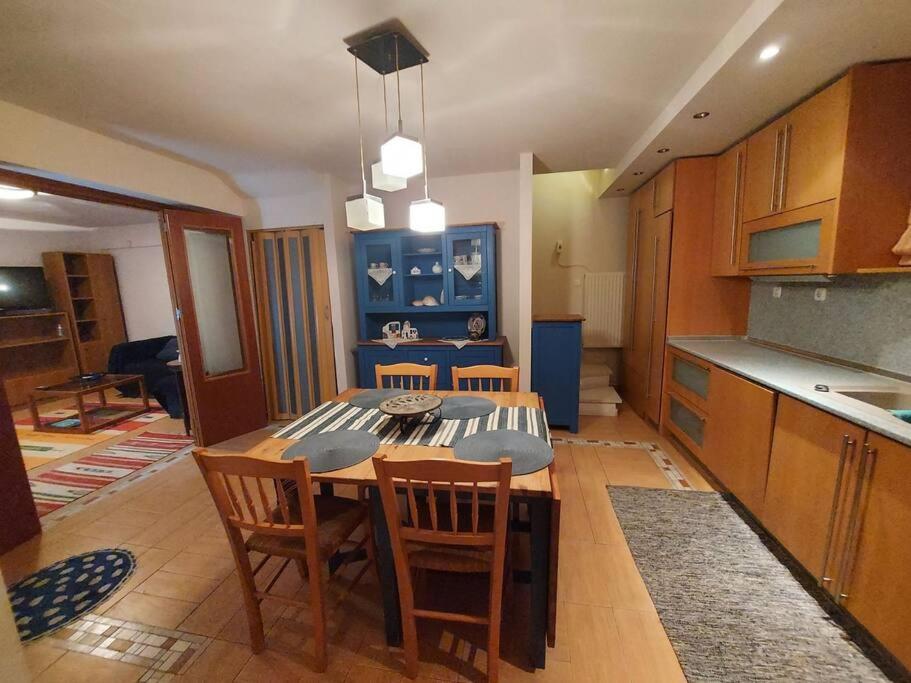Cute apartment with a lovely garden photo 2