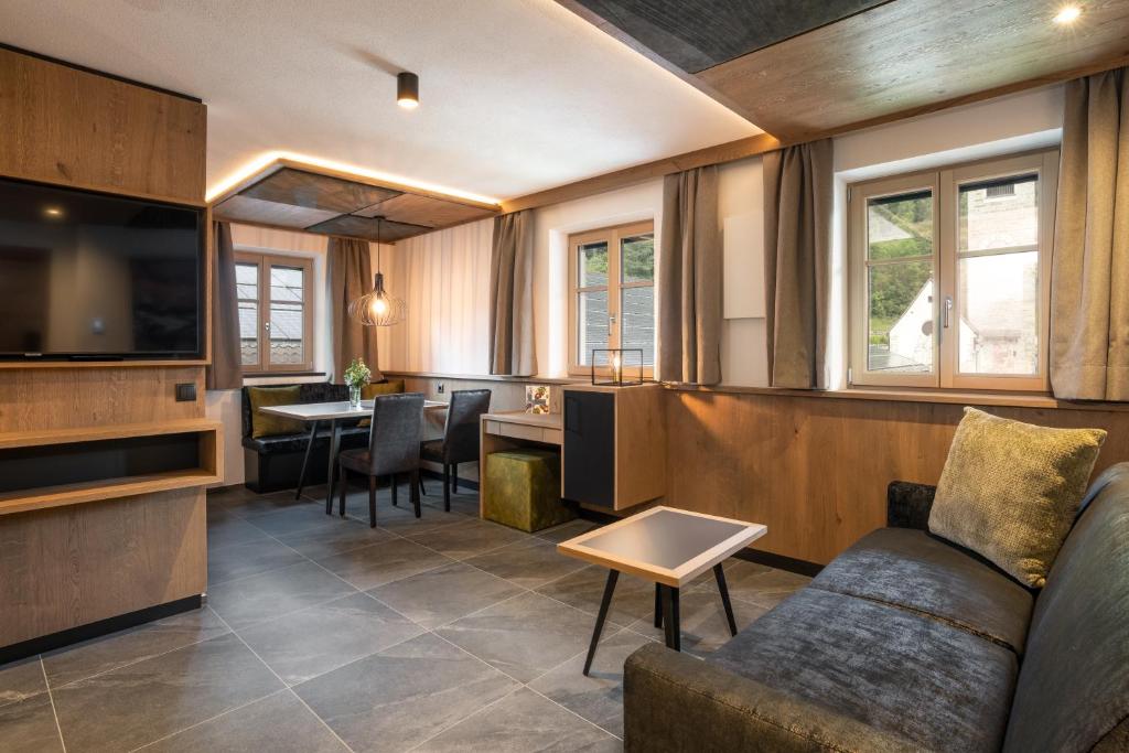 Adlhof Apartments photo 3