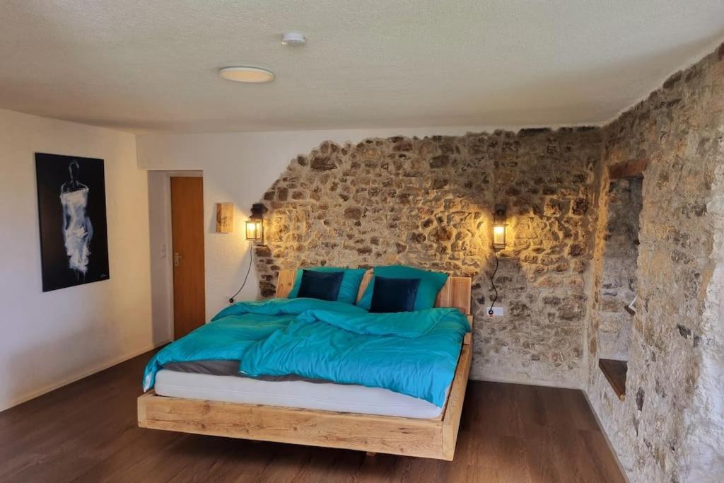 Stylish large 4 room apartment close to the center photo 4