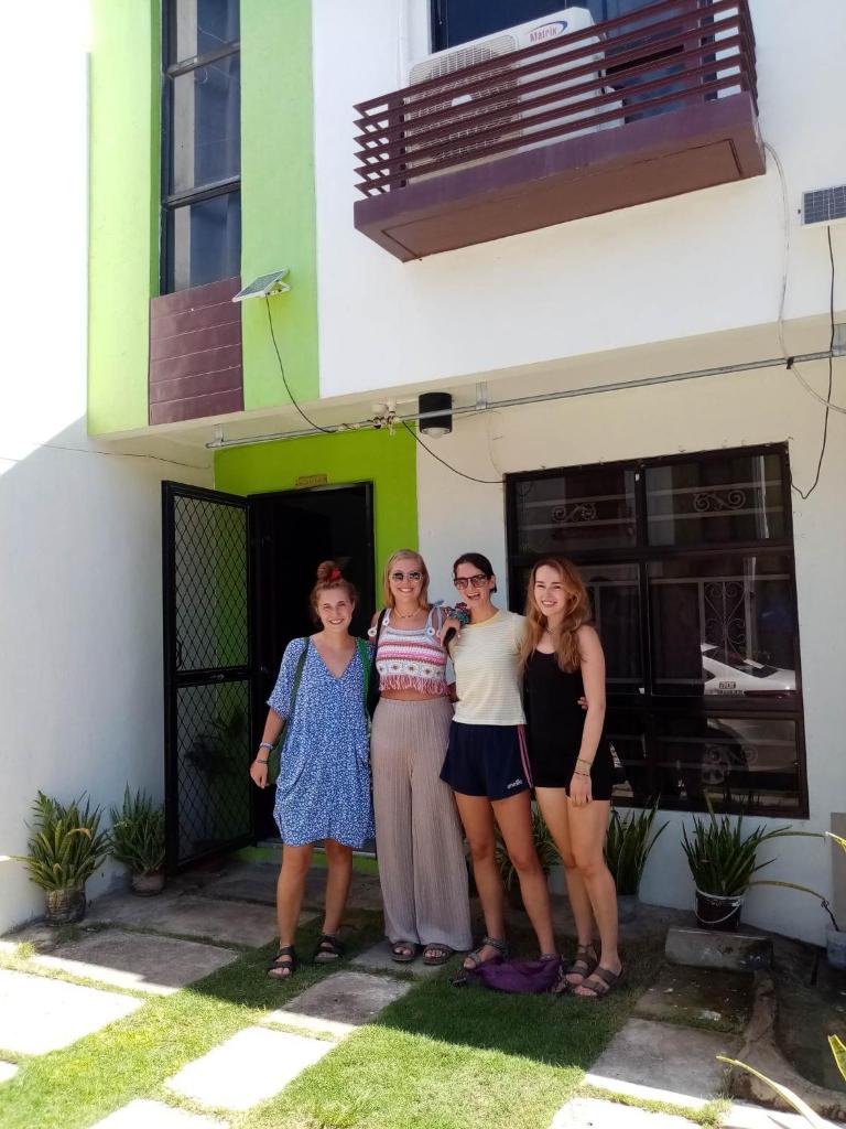 Haus of Emerald by JeYo photo 3