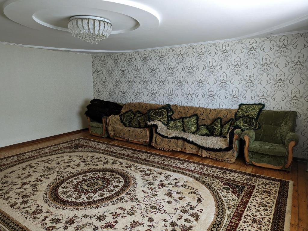 Almaz teacher's Guest House photo 4
