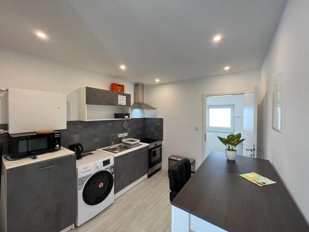 Moderne und helle 1-Zimmer-Wohnung für Feriengäste, Monteure und beruflich Reisende photo 3