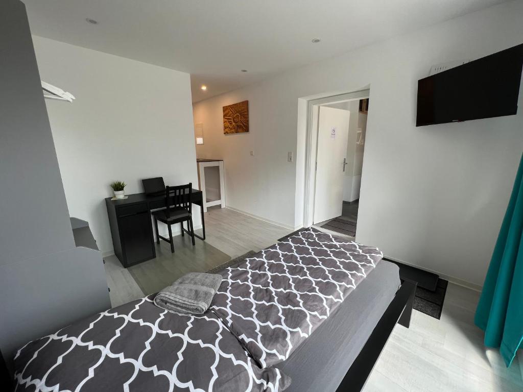 Moderne und helle 1-Zimmer-Wohnung für Feriengäste, Monteure und beruflich Reisende photo 2
