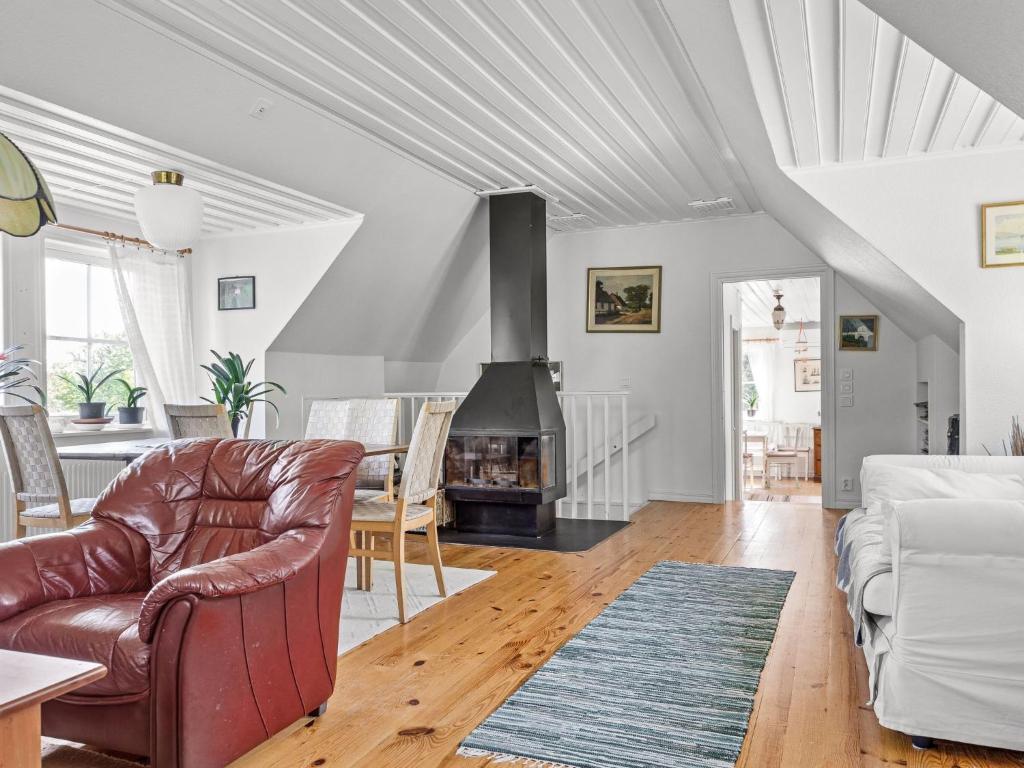 Holiday Home Matvik - B photo 2