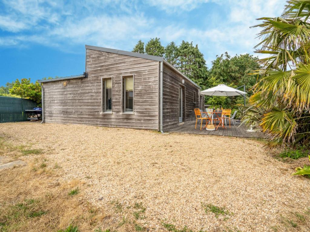 Chalet Les Hortensias - TBD100 by Interhome