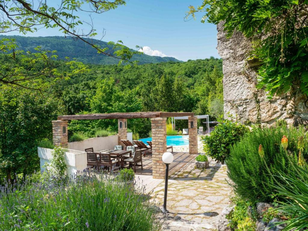 Holiday Home Luna by Interhome photo 1
