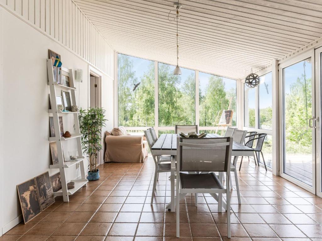 Holiday Home Erikstorp Villan - B photo 2