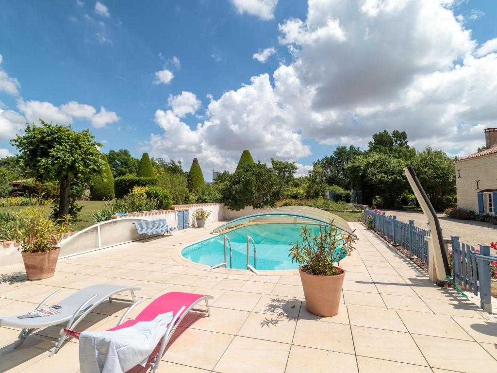 Holiday Home Au bord du canal by Interhome photo 2