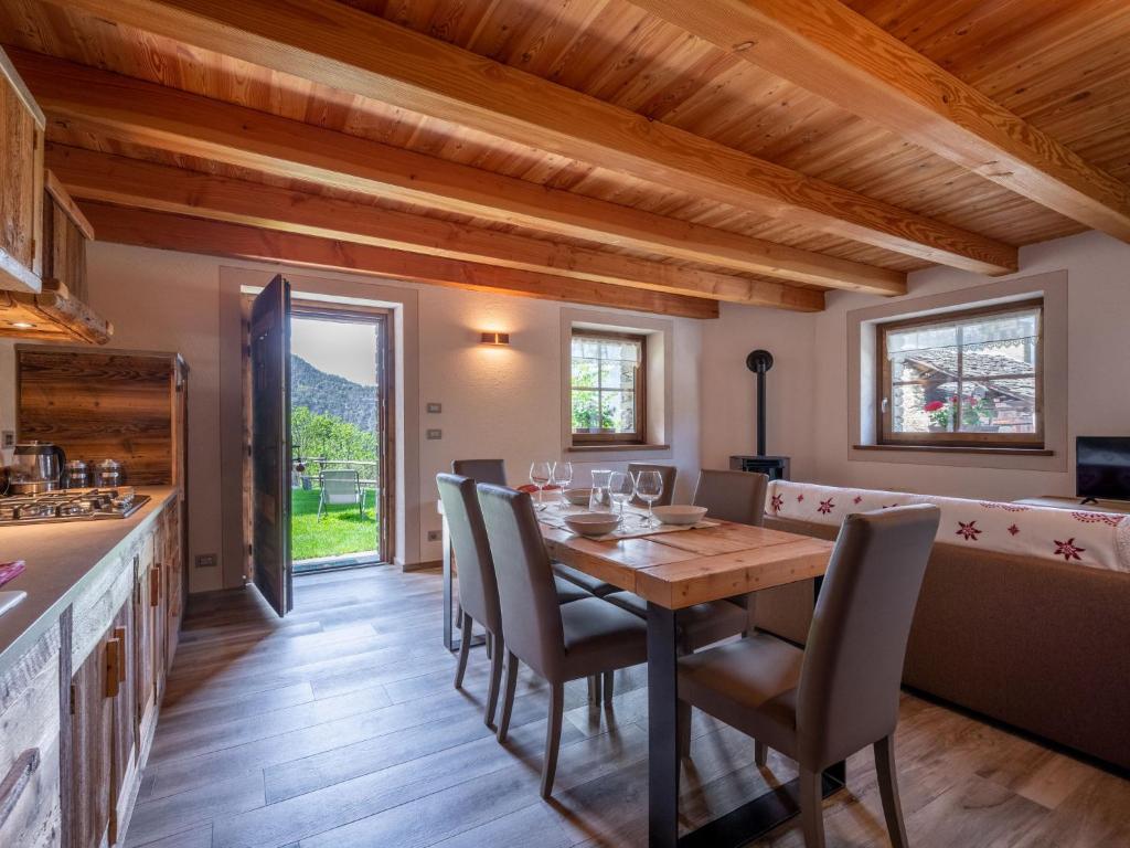 Apartment Les Combes by Interhome photo 3