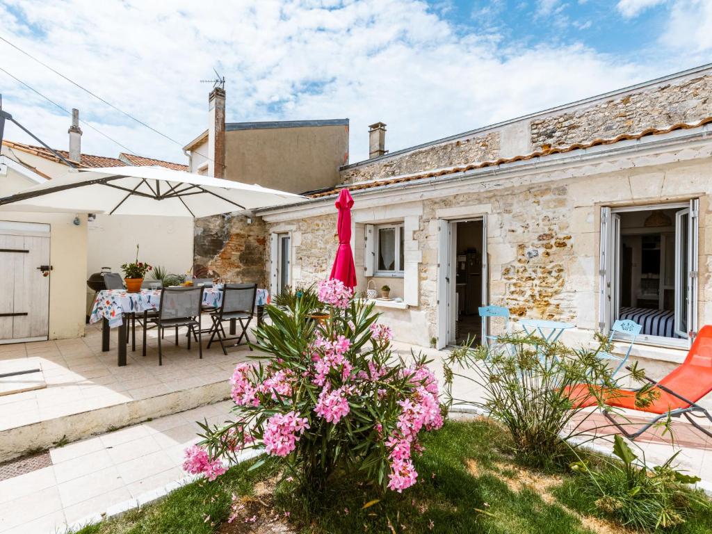 Holiday Home Les Rosiers by Interhome