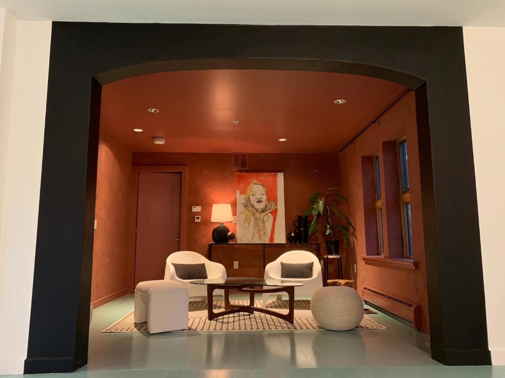 The Trail in Adams - Berkshires’ Art Hotel image