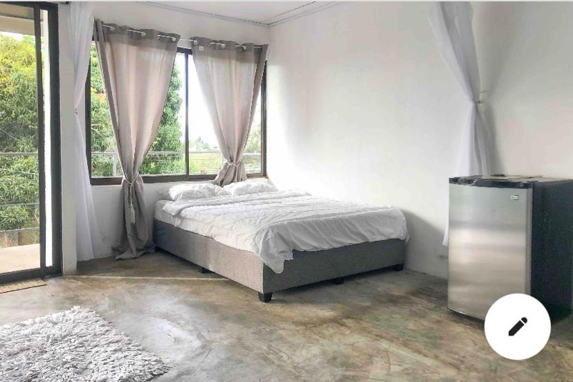 NAPPO Room2 Belén,SJO,5min from airport.NO PARKING photo 3