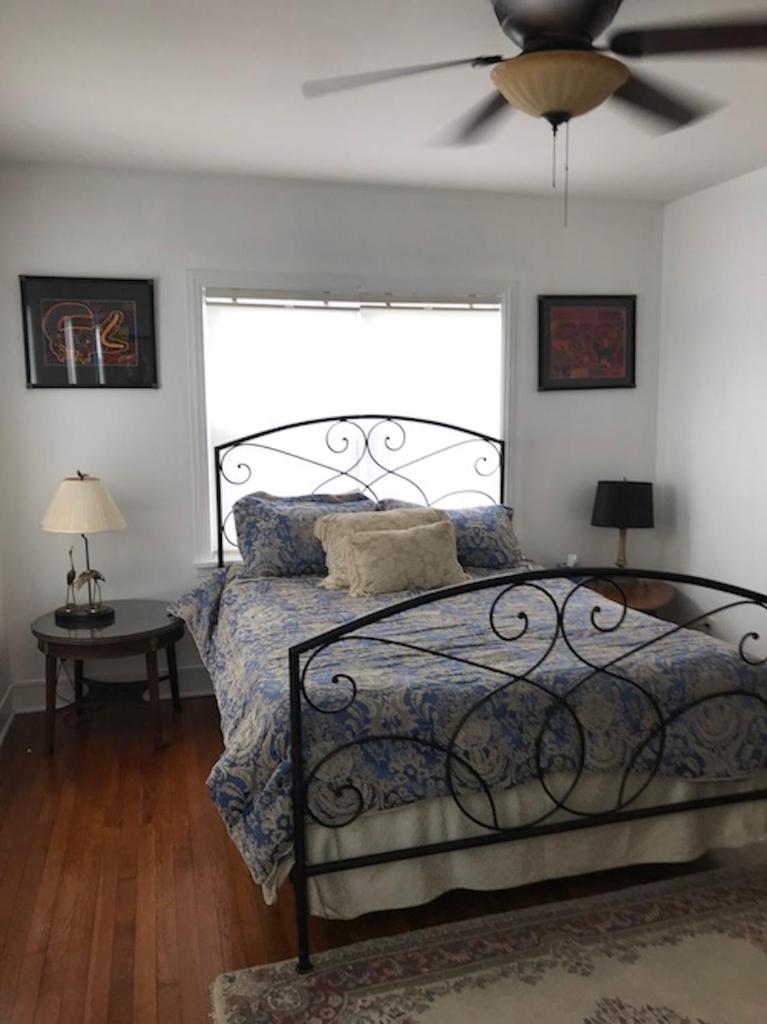 1620 - 5-Room Apt. with Pool & Gardens , Near Downtown photo 2