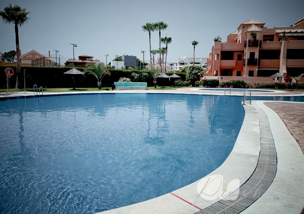 PUSHE Penthouse Playa Granada Beach & Golf 2 photo 1