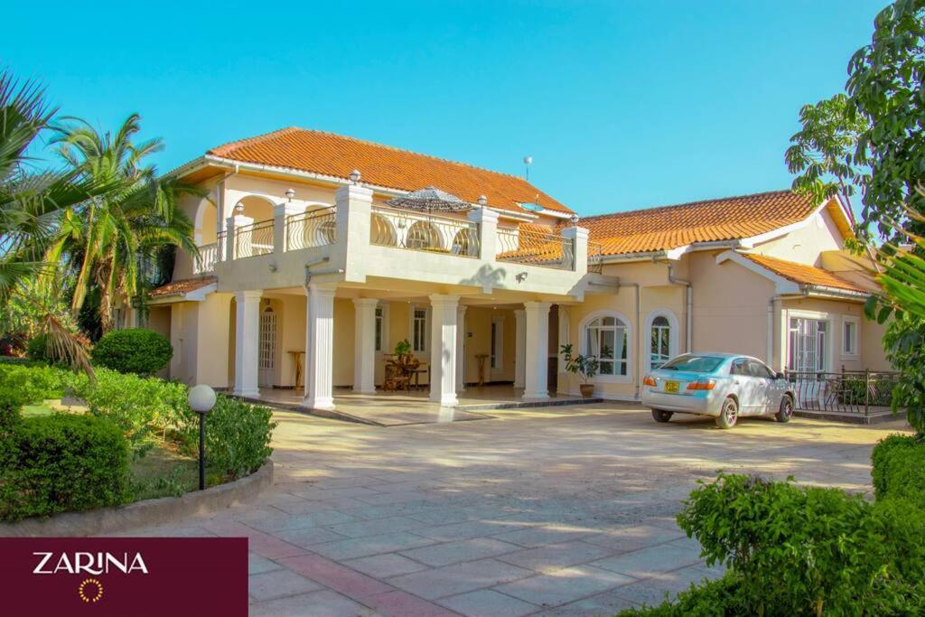 LAIKIPIA WHITE HOUSE-NANYUKI photo 1
