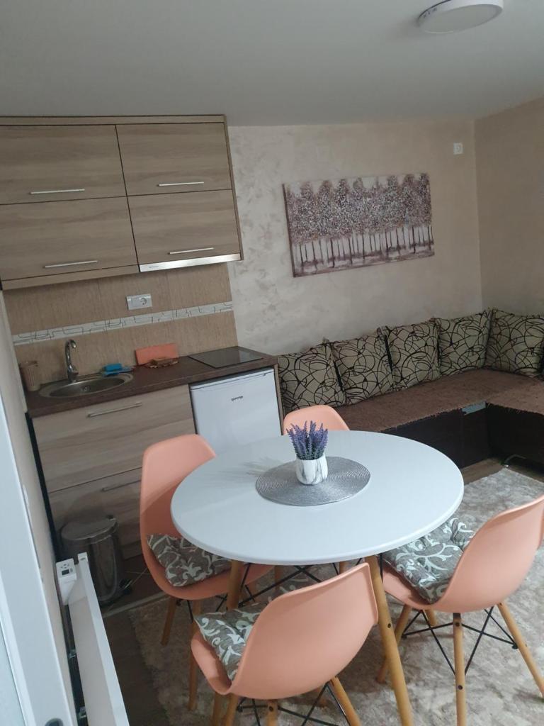 Apartman Nikolina photo 4