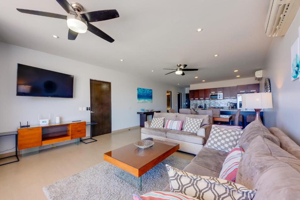 Cabo Pedregal Condo Ocean View and 2 Infinity Pools photo 4